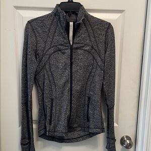 Lululemon size 8 black/grey define jacket